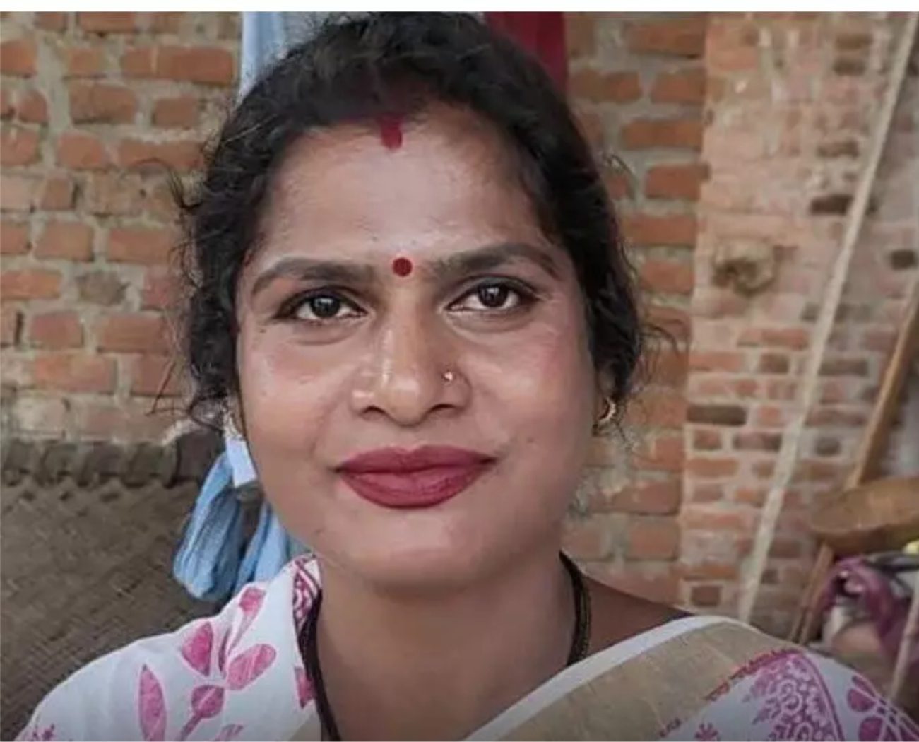 छत्तीसगढ़ में पहली बार किन्नर सरपंच बनीं सोनू उरांव, चनवारीडांड में रचा इतिहास