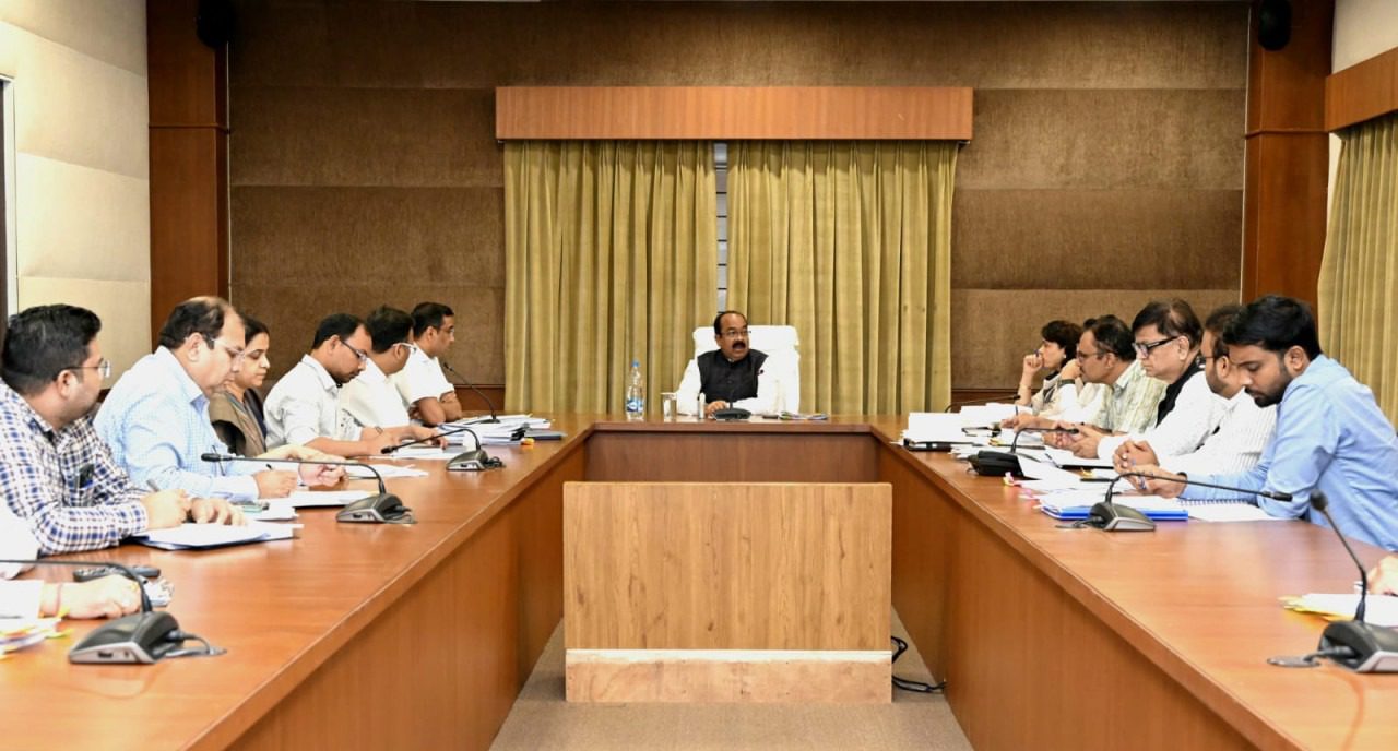 दीपावली से पहले सभी कर्मचारियों को मिले वेतन - उप मुख्यमंत्री अरुण साव ने दिए निर्देश