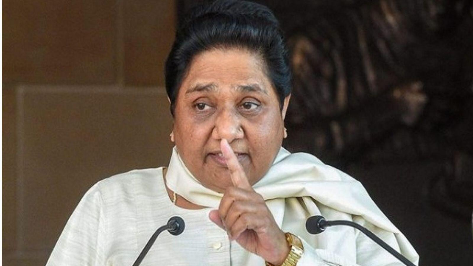 छोटे सत्र पर बिफरीं मायावती, अफसरों की जवाबदेही और सदन की गंभीरता पर सवाल