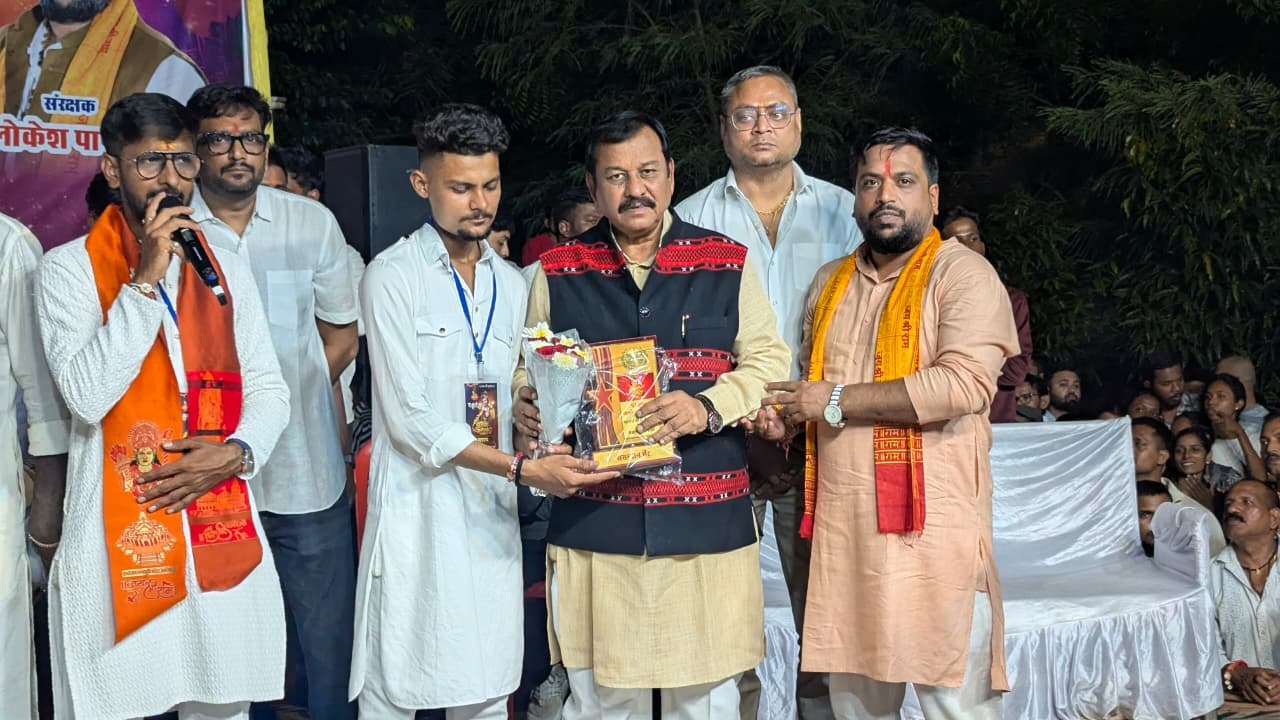 चौथे साल भी जमी दही हांडी की रौनक, सेक्टर-6 में उमड़ा जनसैलाब